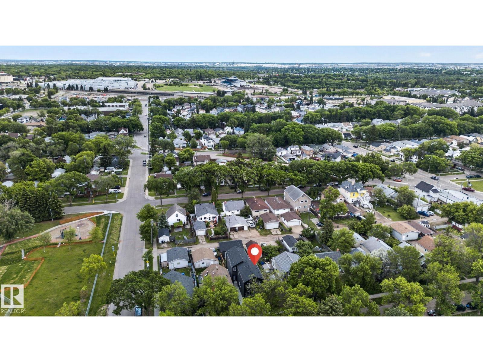 11539 86 ST NW - 41