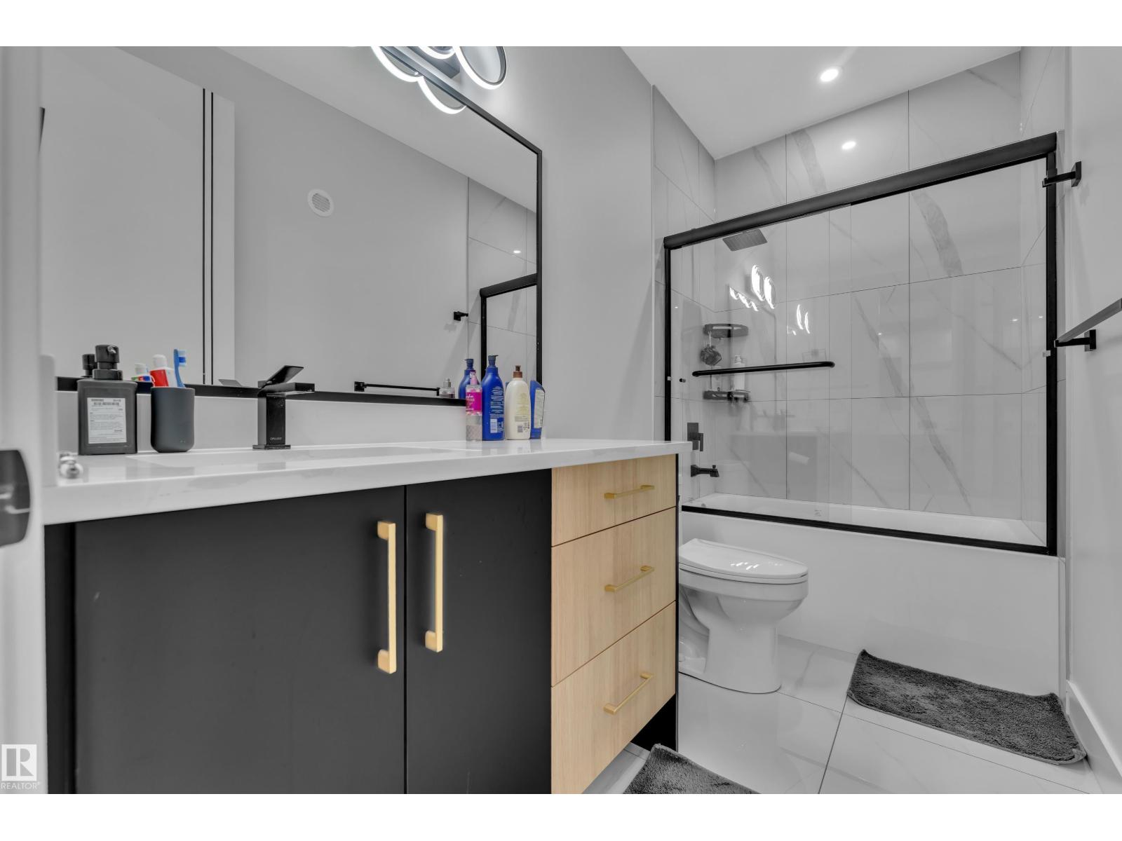 136 30 ST SW - 35