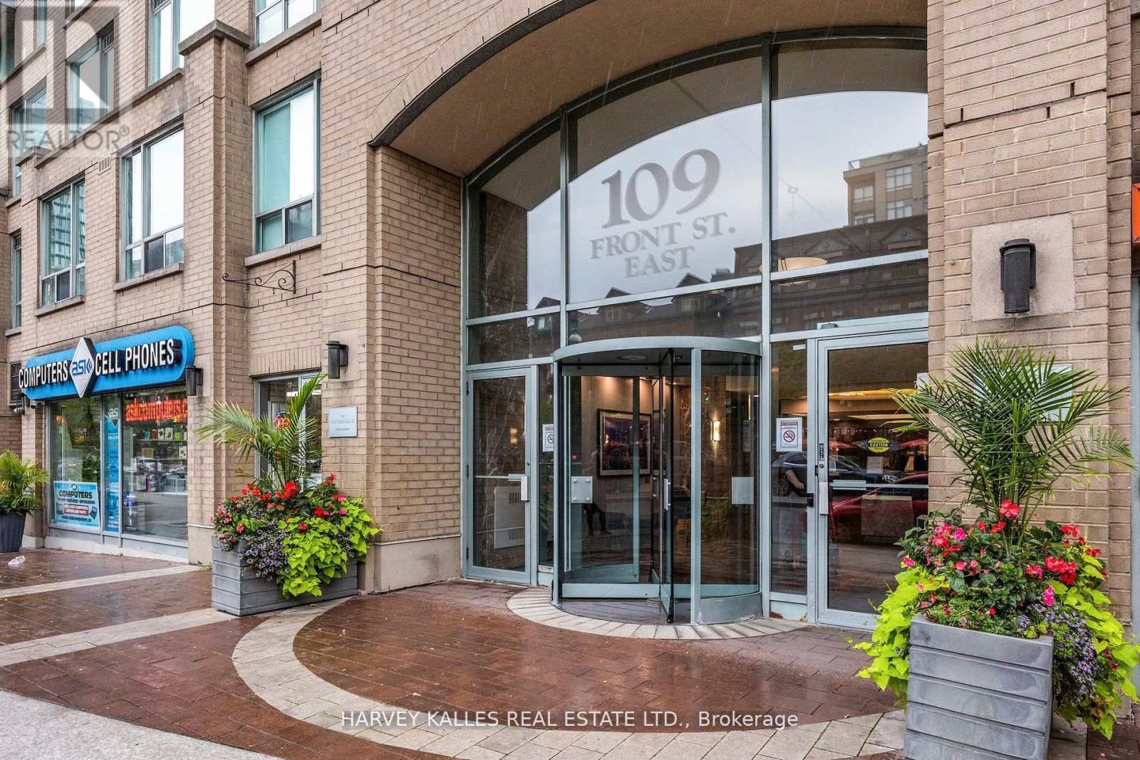 #512 109 FRONT STREET E - 28