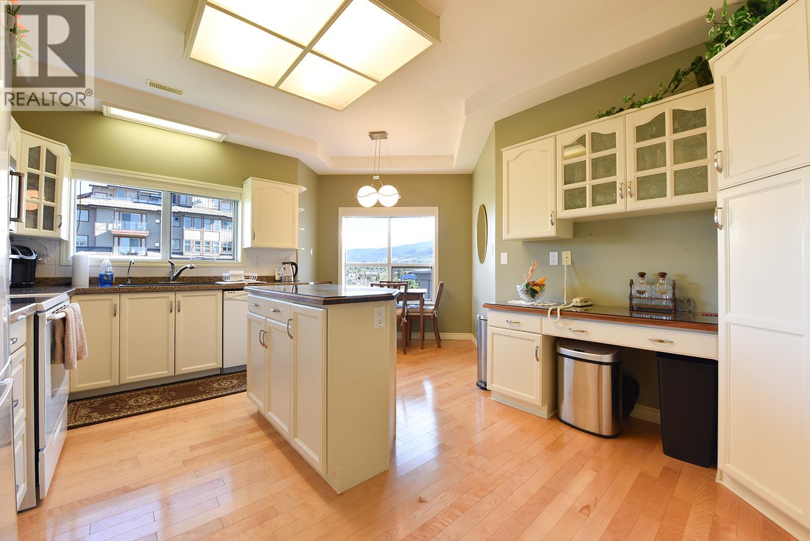 #803 2245 Atkinson Street - 5