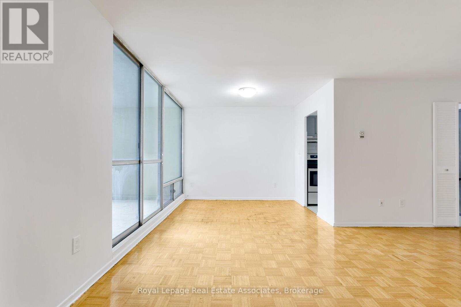 #1710 5 MASSEY SQUARE - 10
