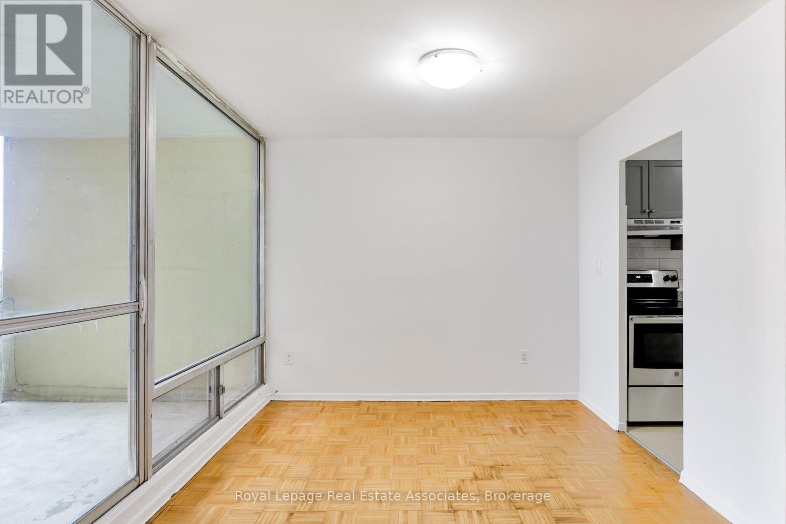 #1710 5 MASSEY SQUARE - 11