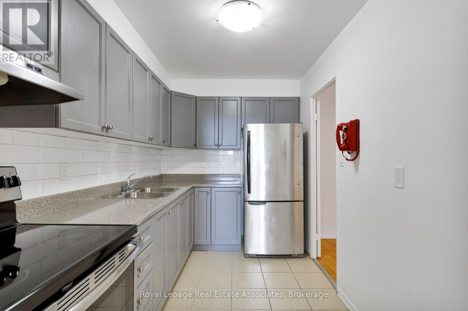 #1710 5 MASSEY SQUARE - 14