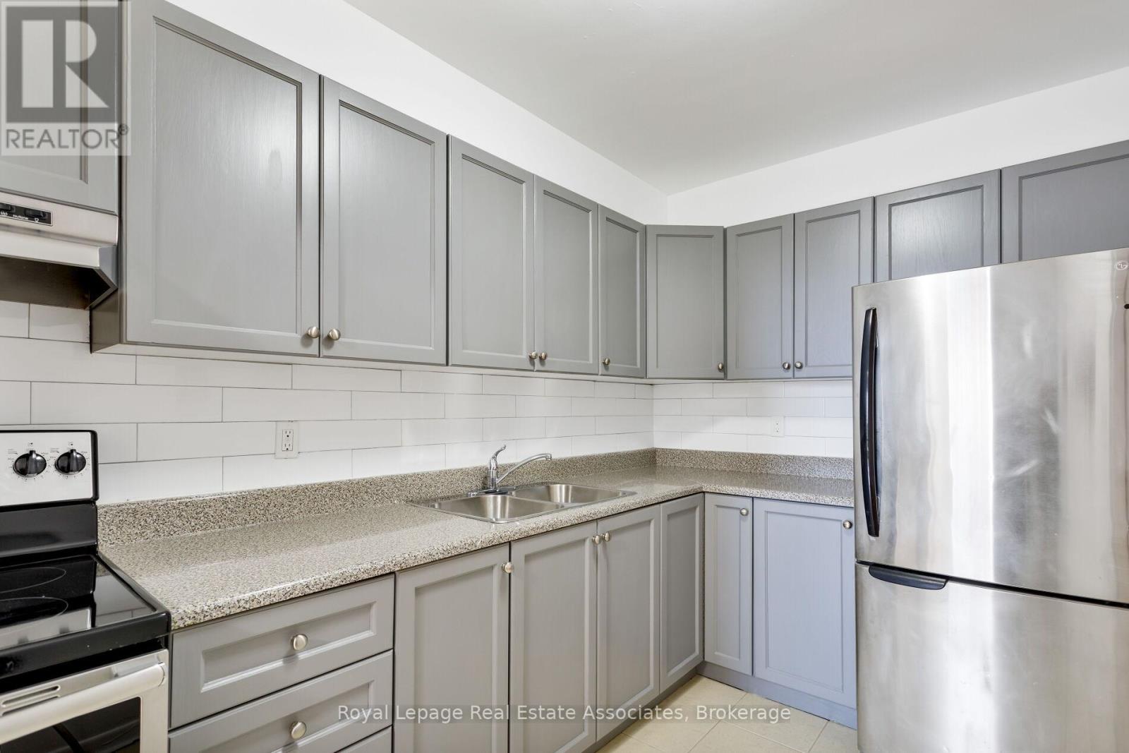#1710 5 MASSEY SQUARE - 15