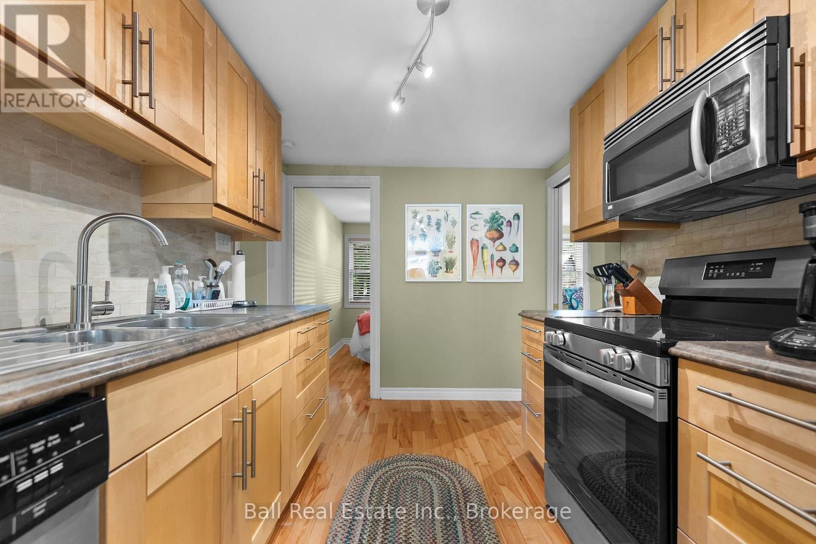 1120 RUTHVEN ROAD - 20