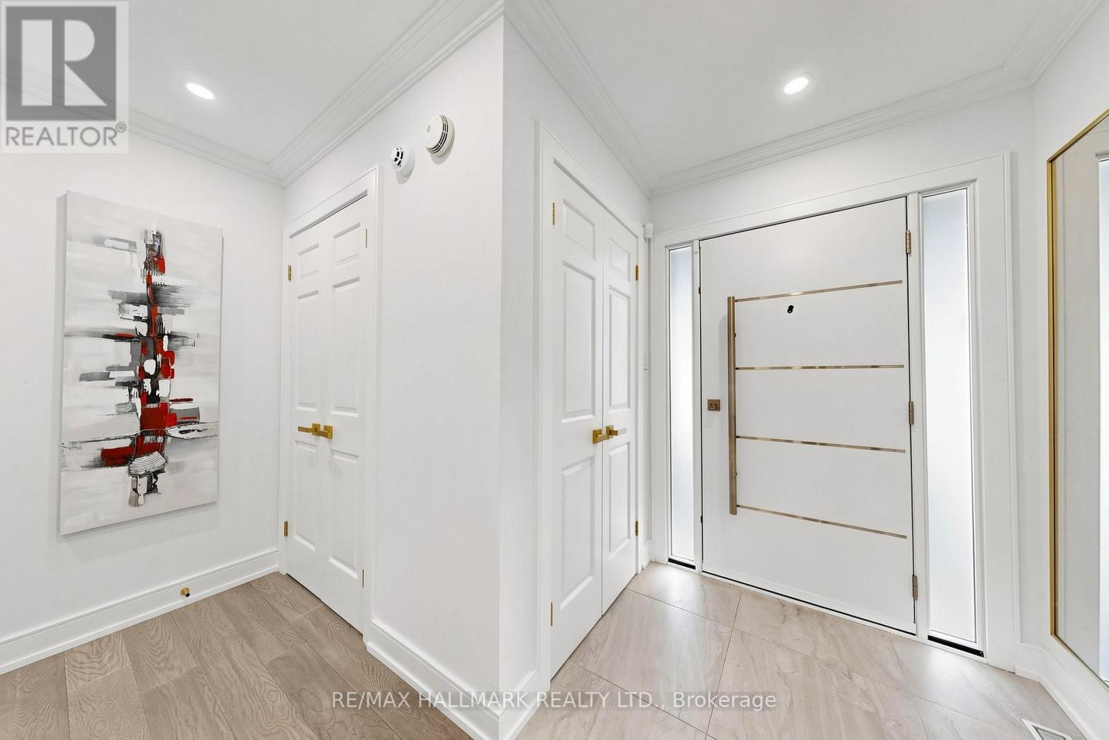 231 CENTRE STREET W - 8