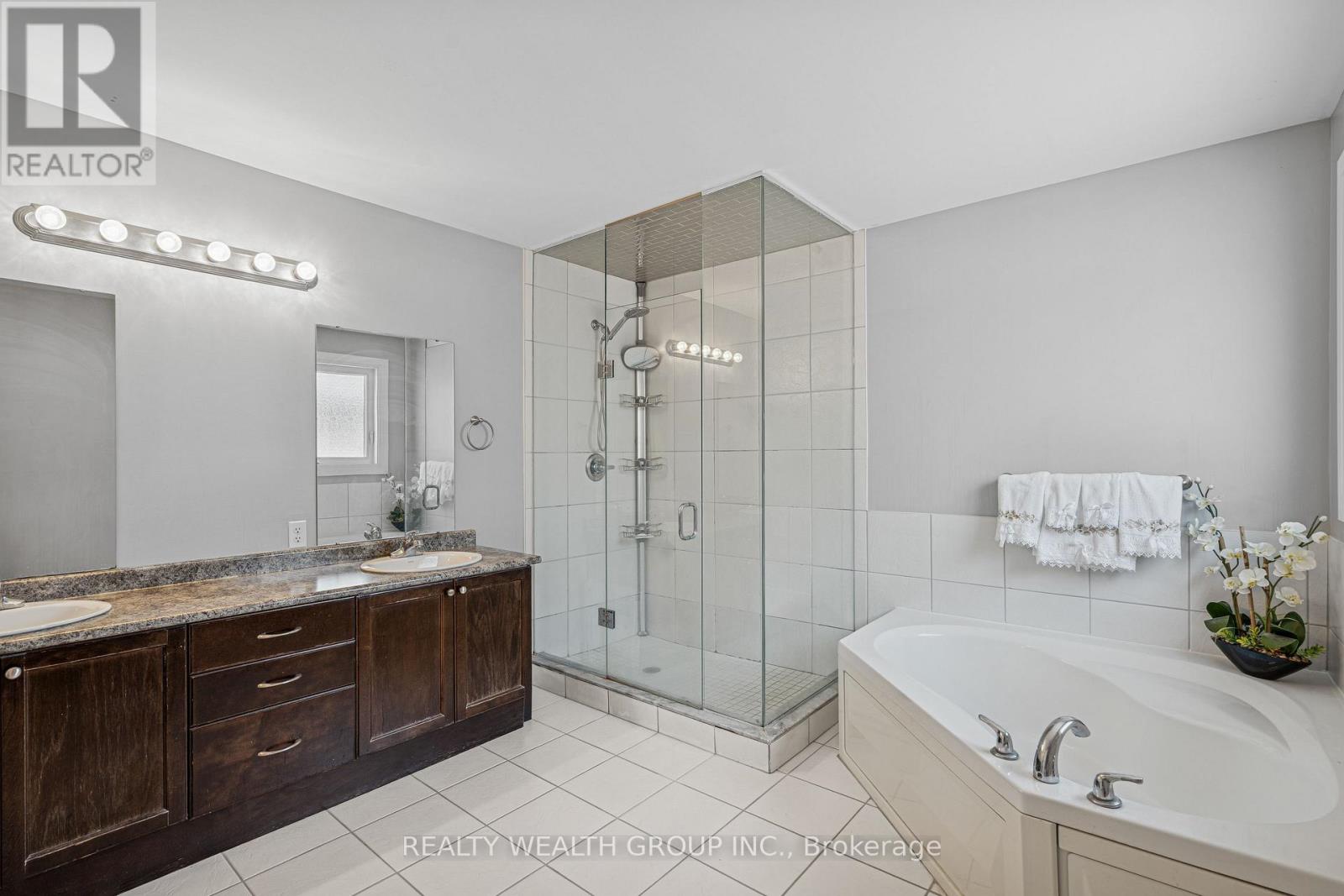 896 BOOTH AVENUE - 14