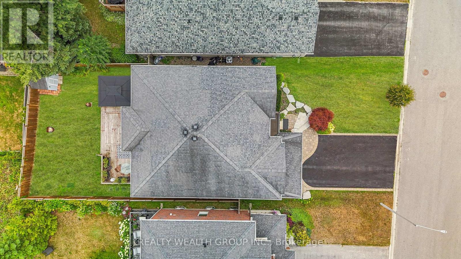 896 BOOTH AVENUE - 24