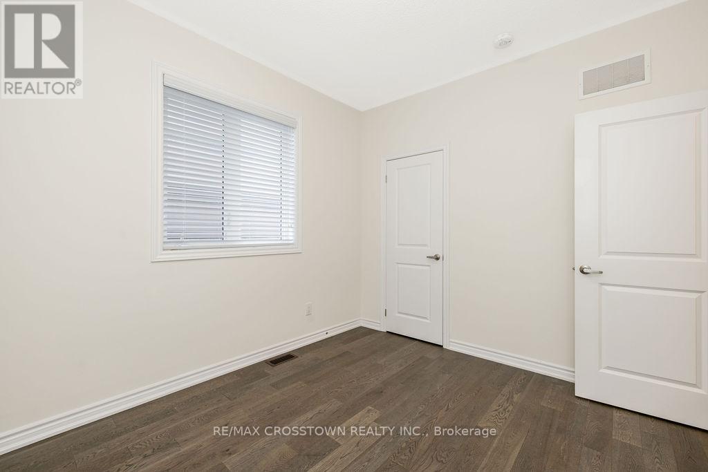 22 SIMONA AVENUE - 22