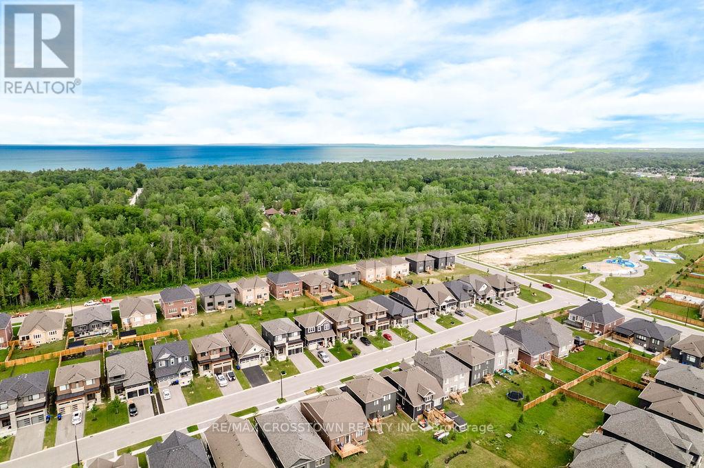 22 SIMONA AVENUE - 41