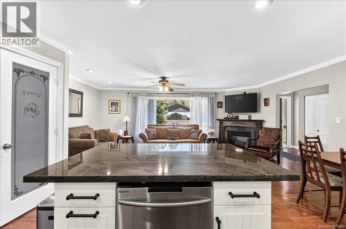 2155 Hamilton Dr, Port Alberni