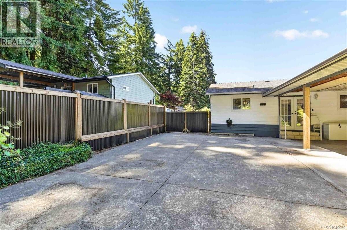2155 Hamilton Dr, Port Alberni
