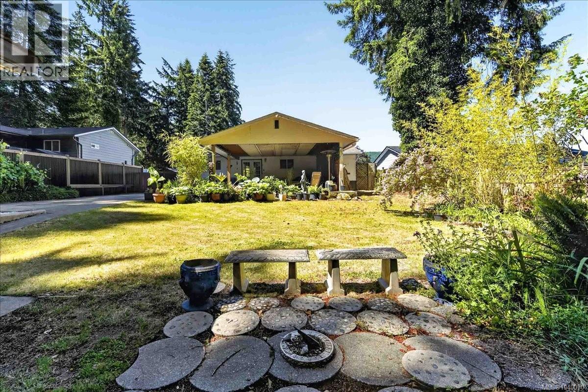 2155 Hamilton Dr, Port Alberni