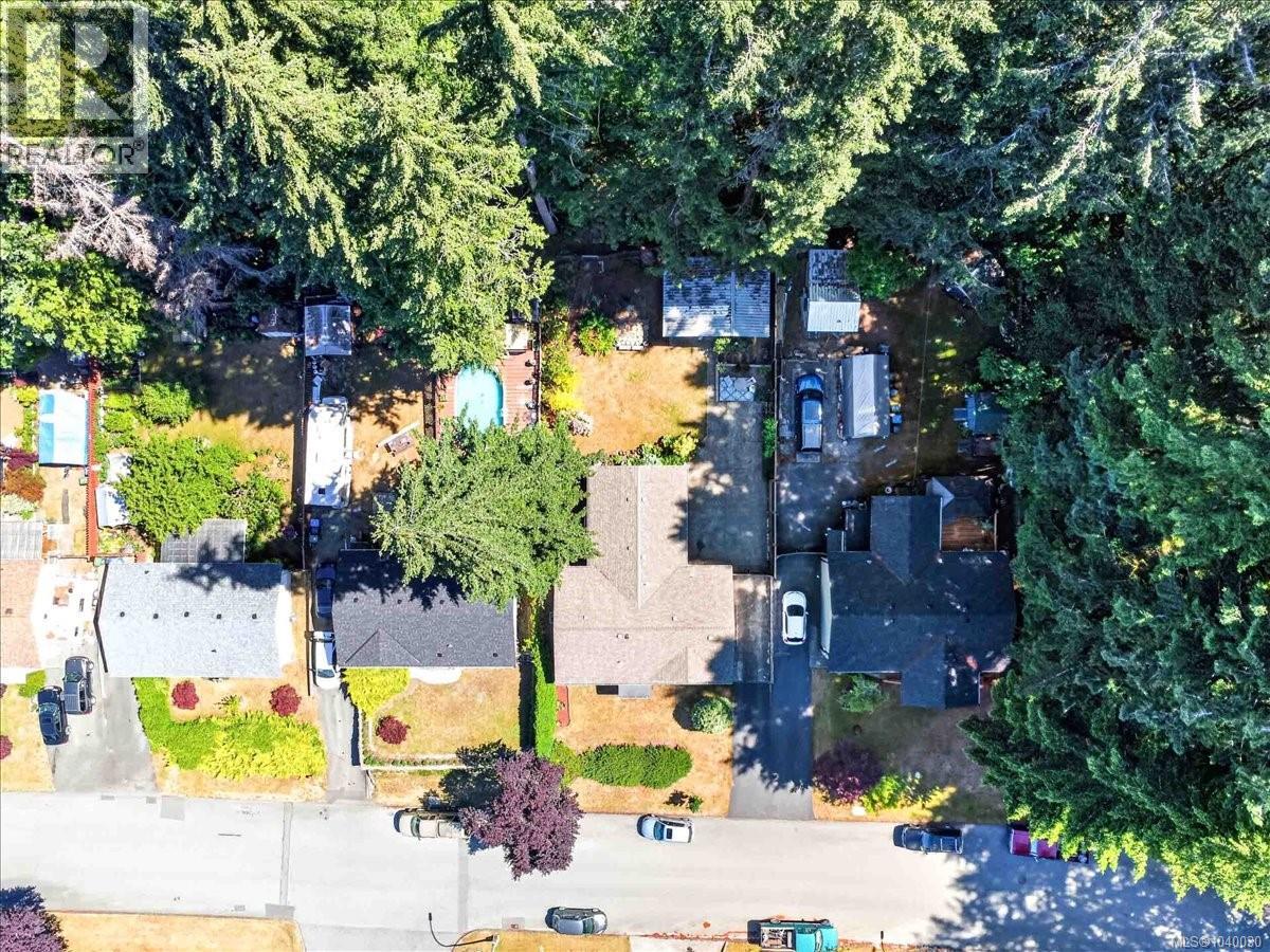 2155 Hamilton Dr, Port Alberni