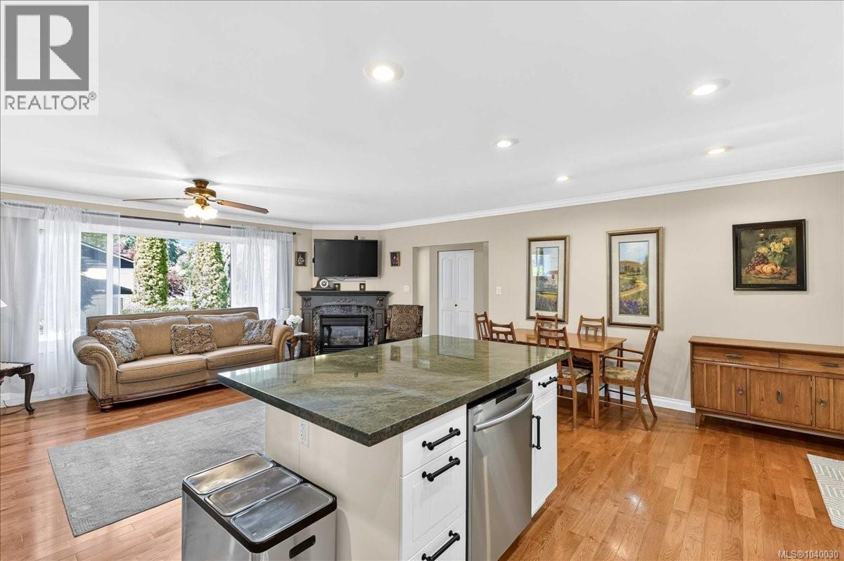 2155 Hamilton Dr, Port Alberni