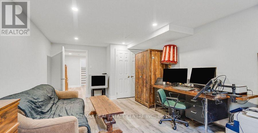 1011 PEARSON DRIVE - 10