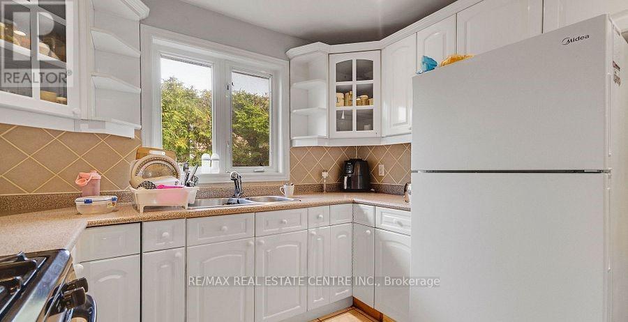 1011 PEARSON DRIVE - 19