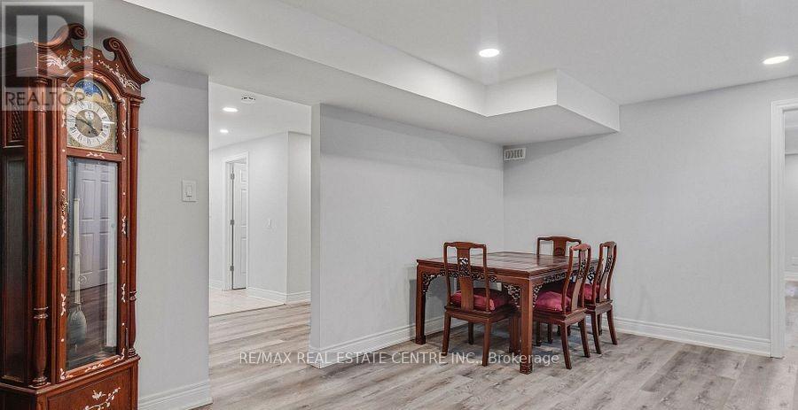 1011 PEARSON DRIVE - 32