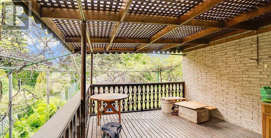 1011 PEARSON DRIVE - 41