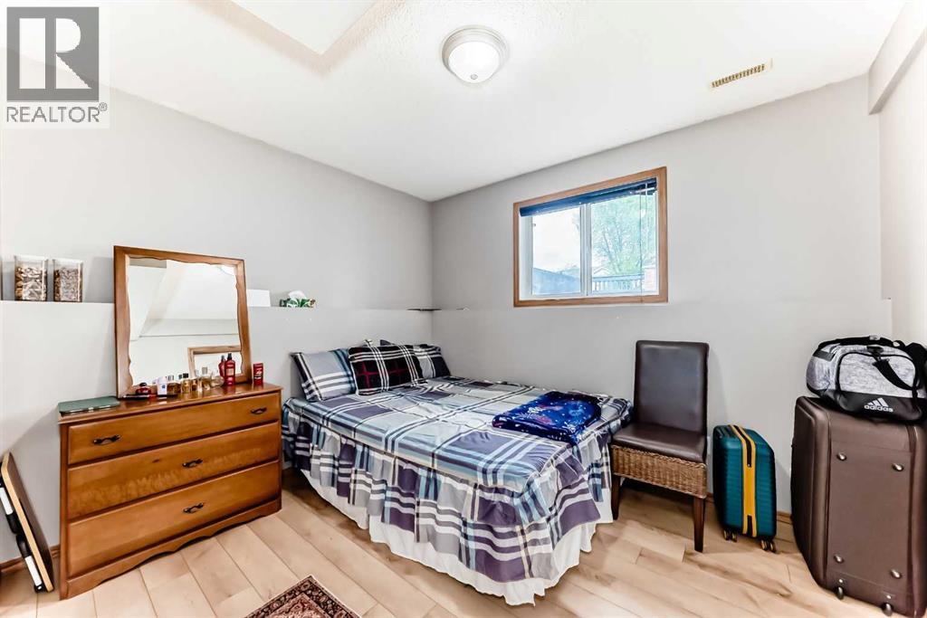 30 Covehaven View NE - 36