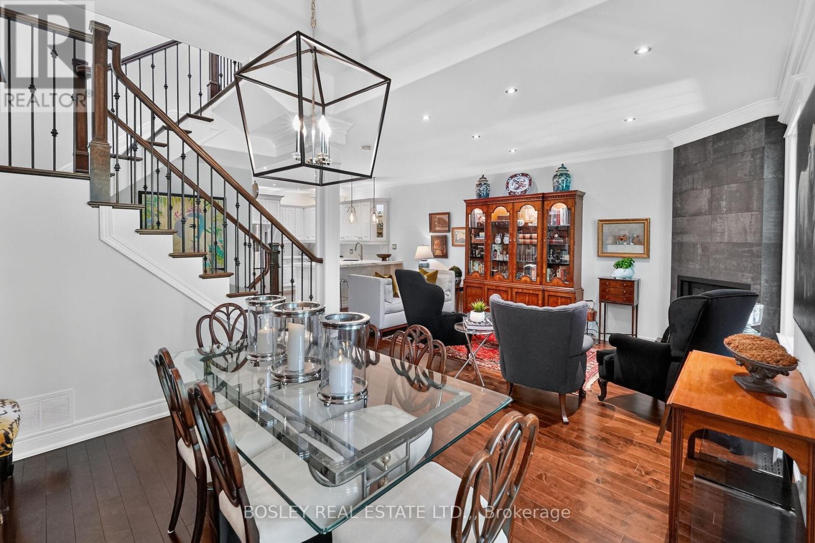 #UNIT 5 175 QUEEN STREET - 18
