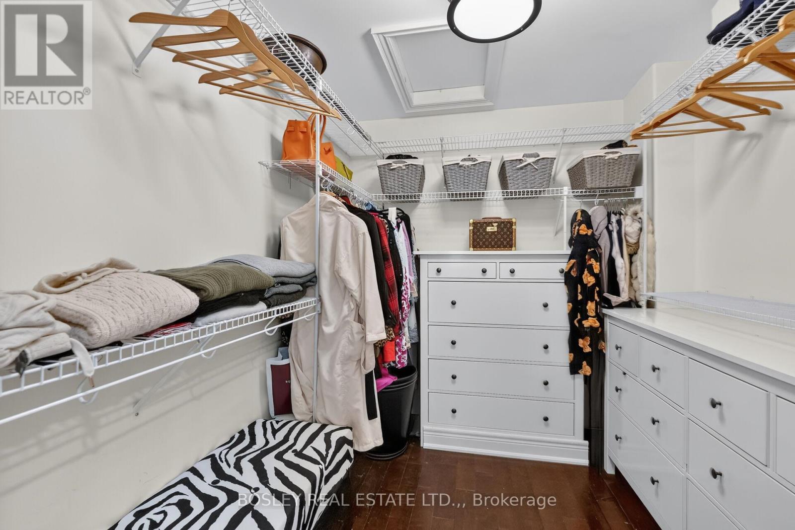 #UNIT 5 175 QUEEN STREET - 27
