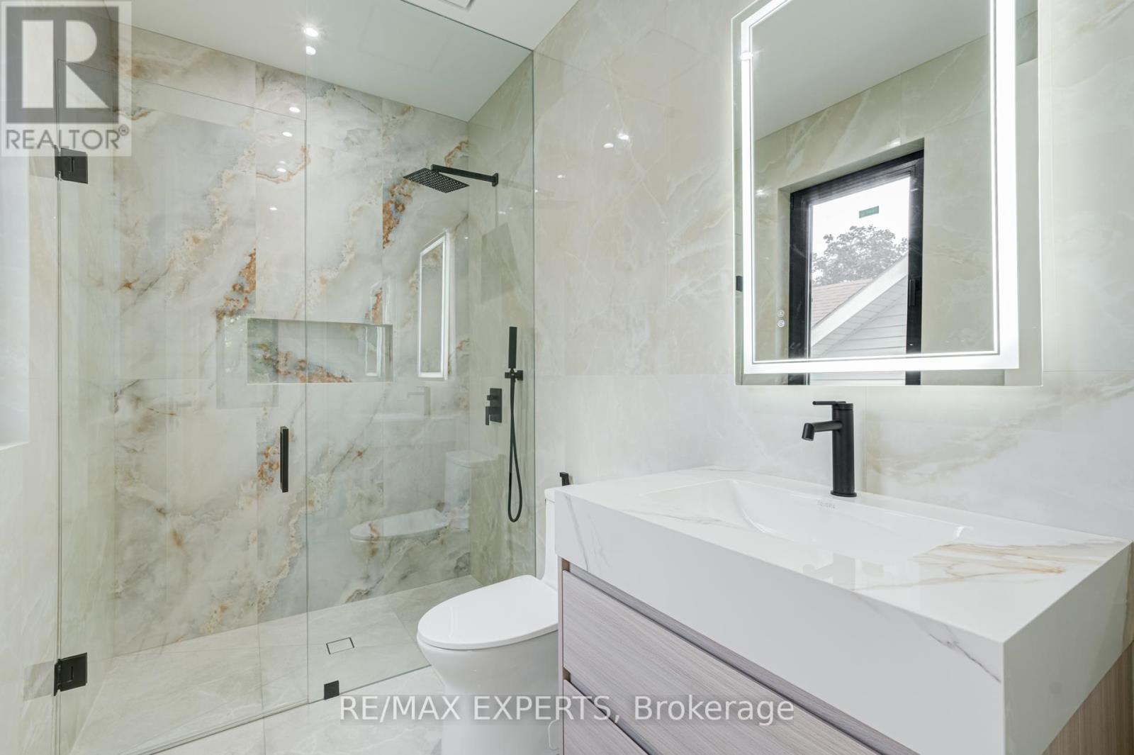 84 MOSLEY STREET - 38