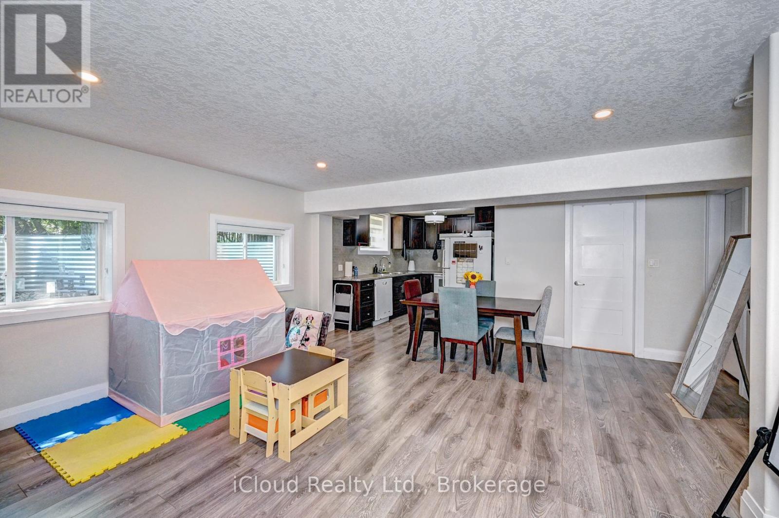 65 ARKELL ROAD - 11
