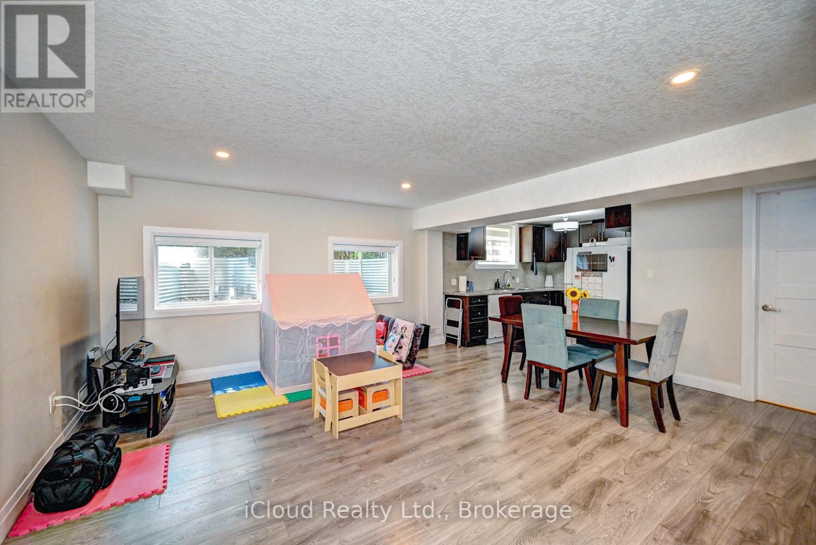 65 ARKELL ROAD - 12