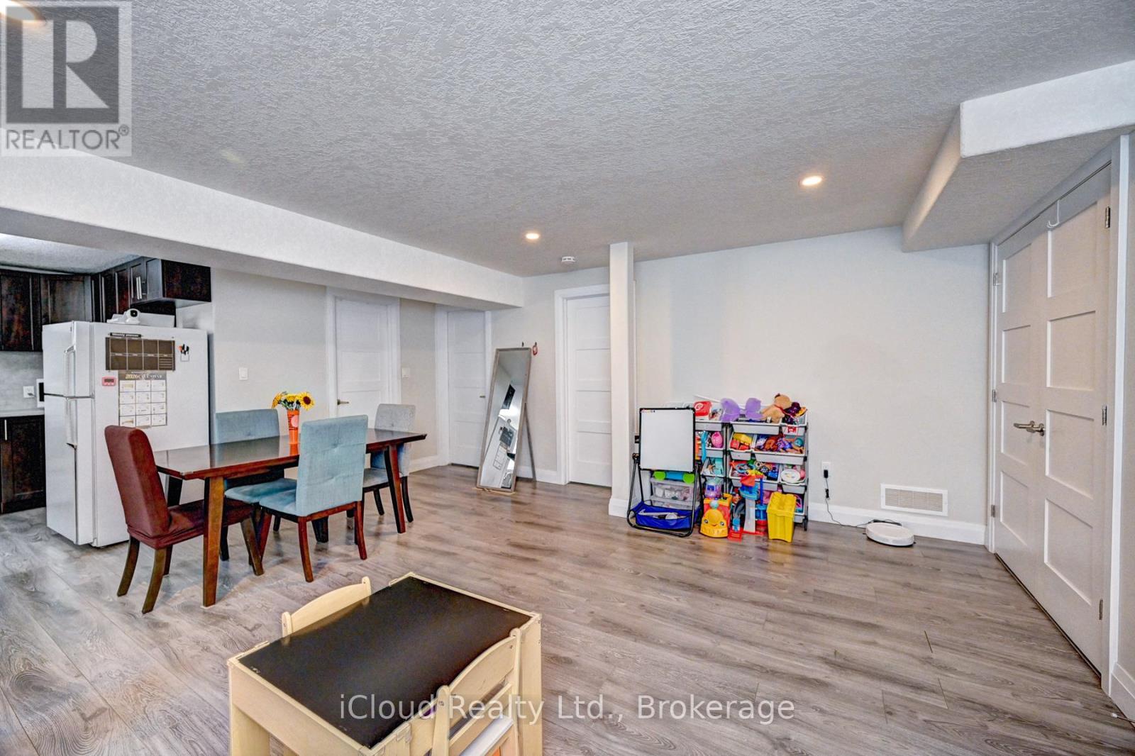 65 ARKELL ROAD - 13