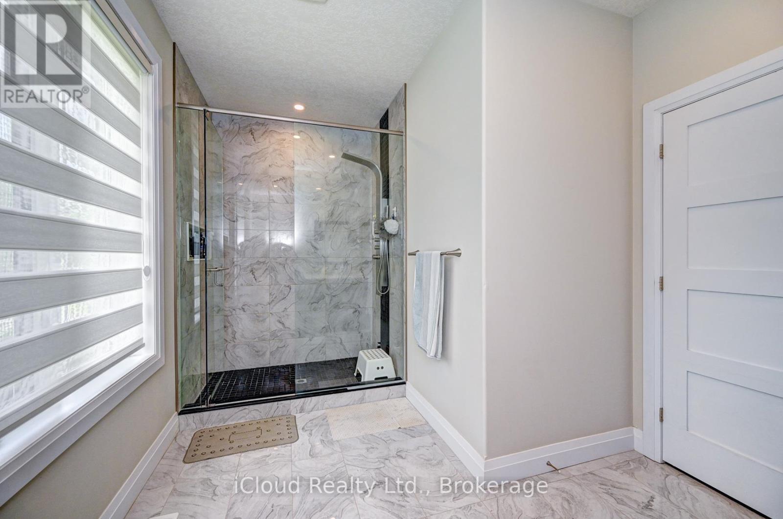 65 ARKELL ROAD - 24