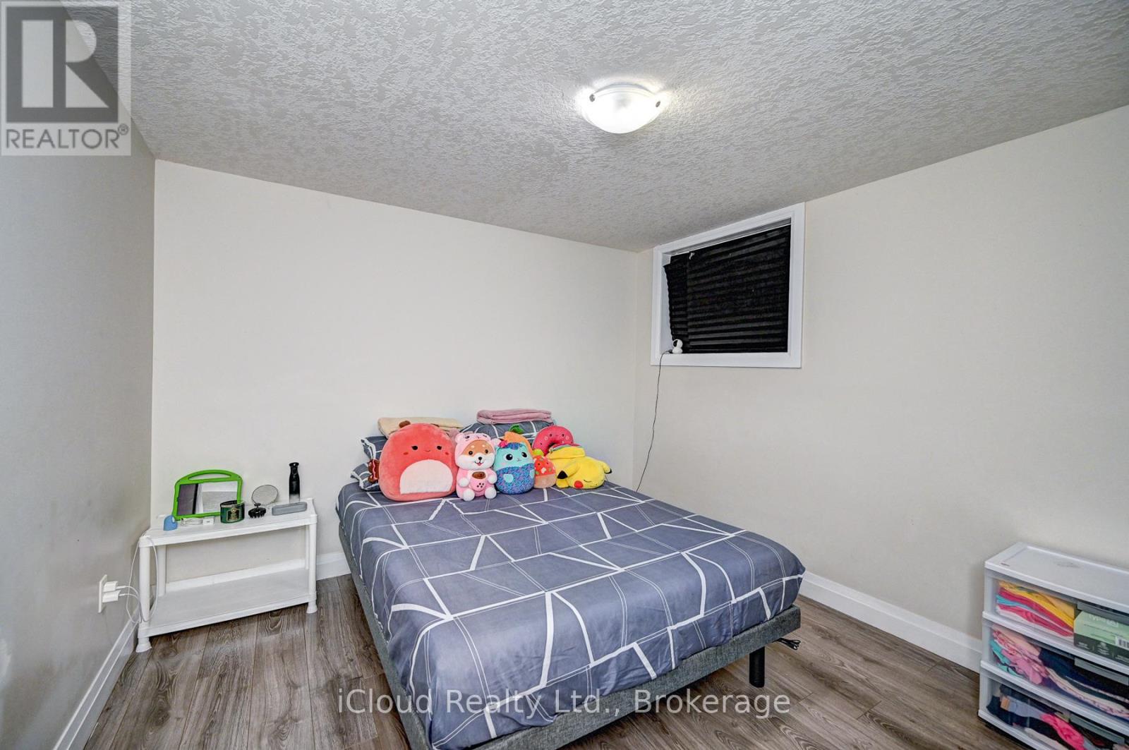 65 ARKELL ROAD - 35