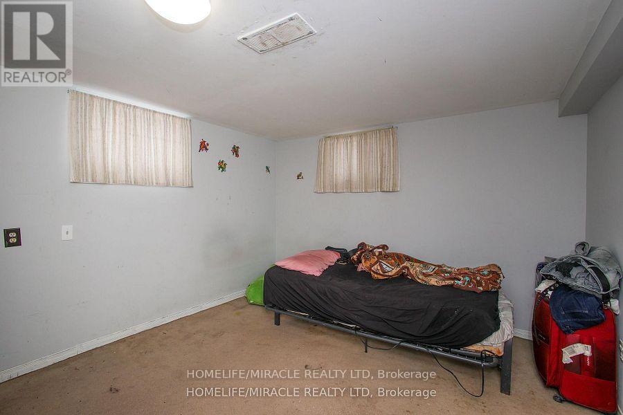 1171 OXFORD STREET E - 31