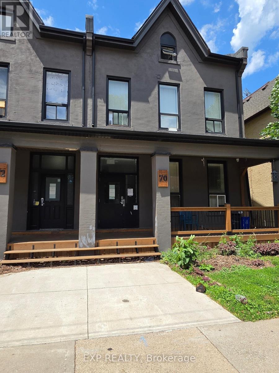 Photo of 70 Victoria Avenue