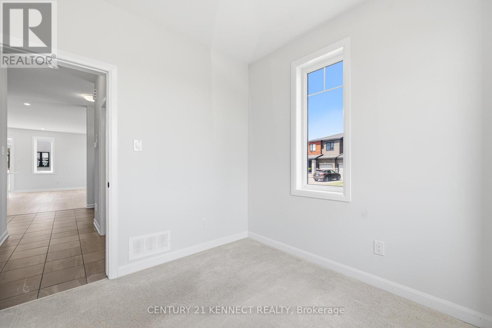 4 Bed, 3 Bath House for Sale in Ottawa – 1001 BALLYHALE HEIGHTS, Ottawa – MLS# X13463932 - Image 15