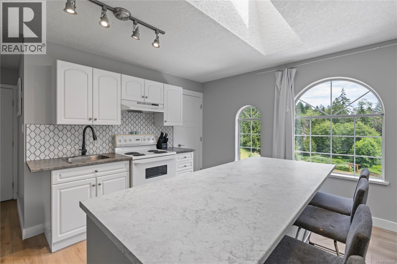 2620 Ross Rd - 30