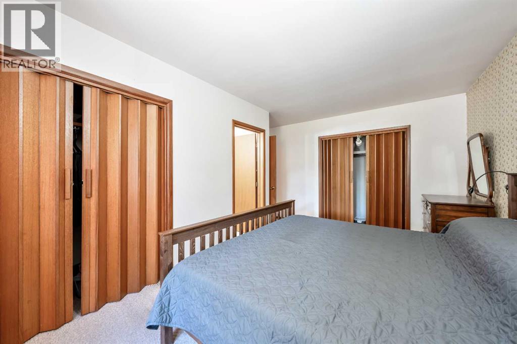 1811 Canberra Road NW — photo 18