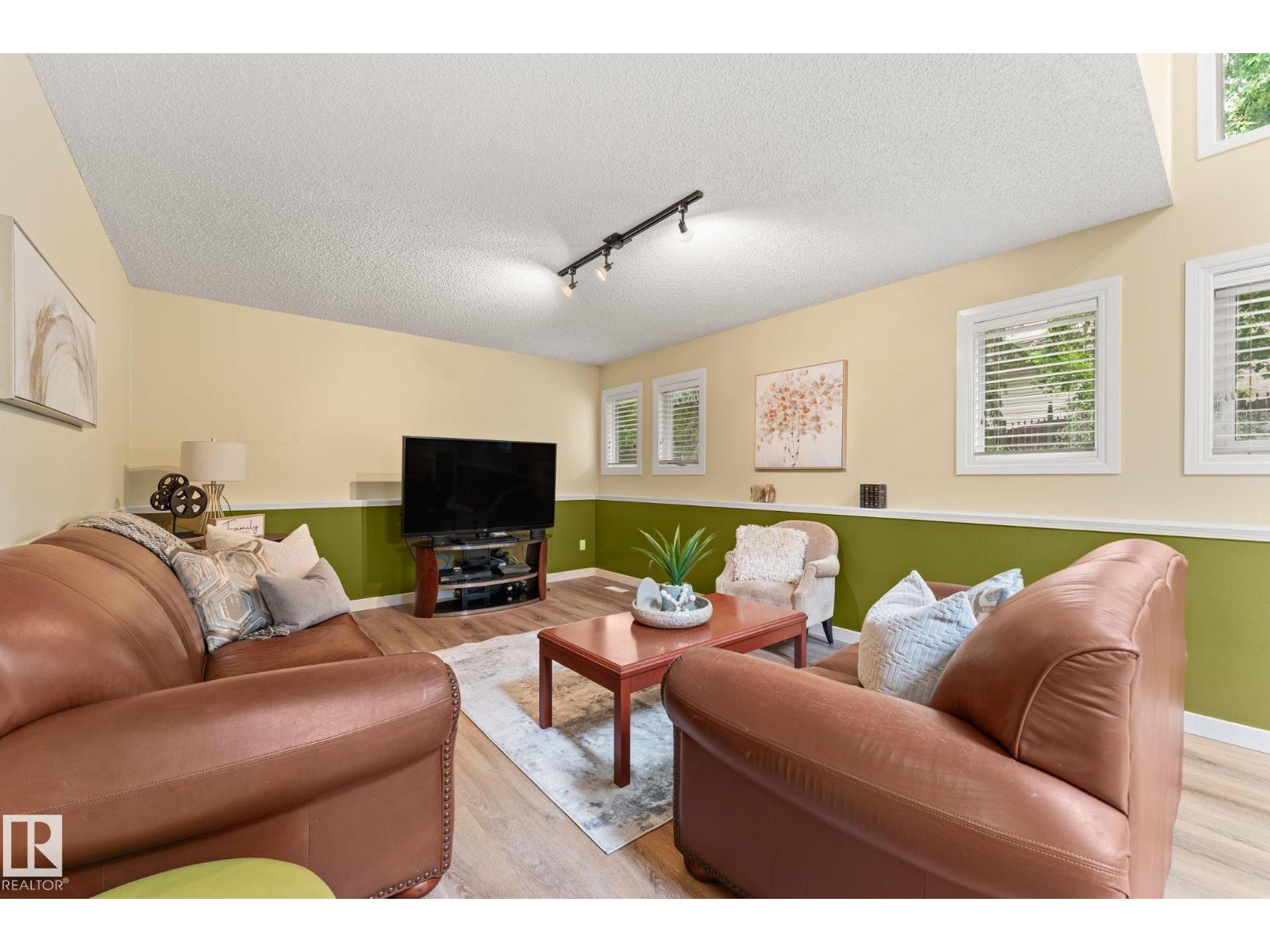 471 Ronning ST NW - 26