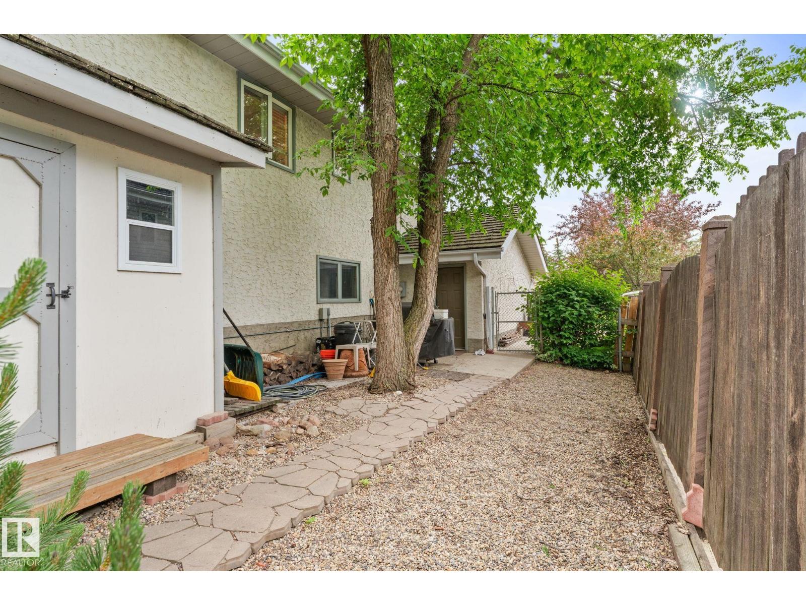 471 Ronning ST NW - 55