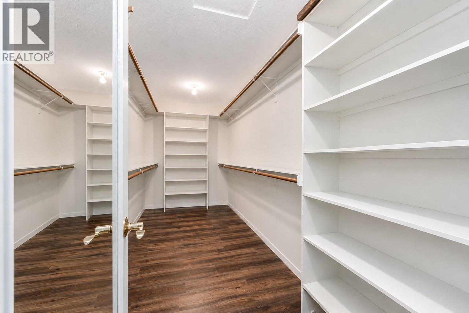 492 Carona Crescent - 31