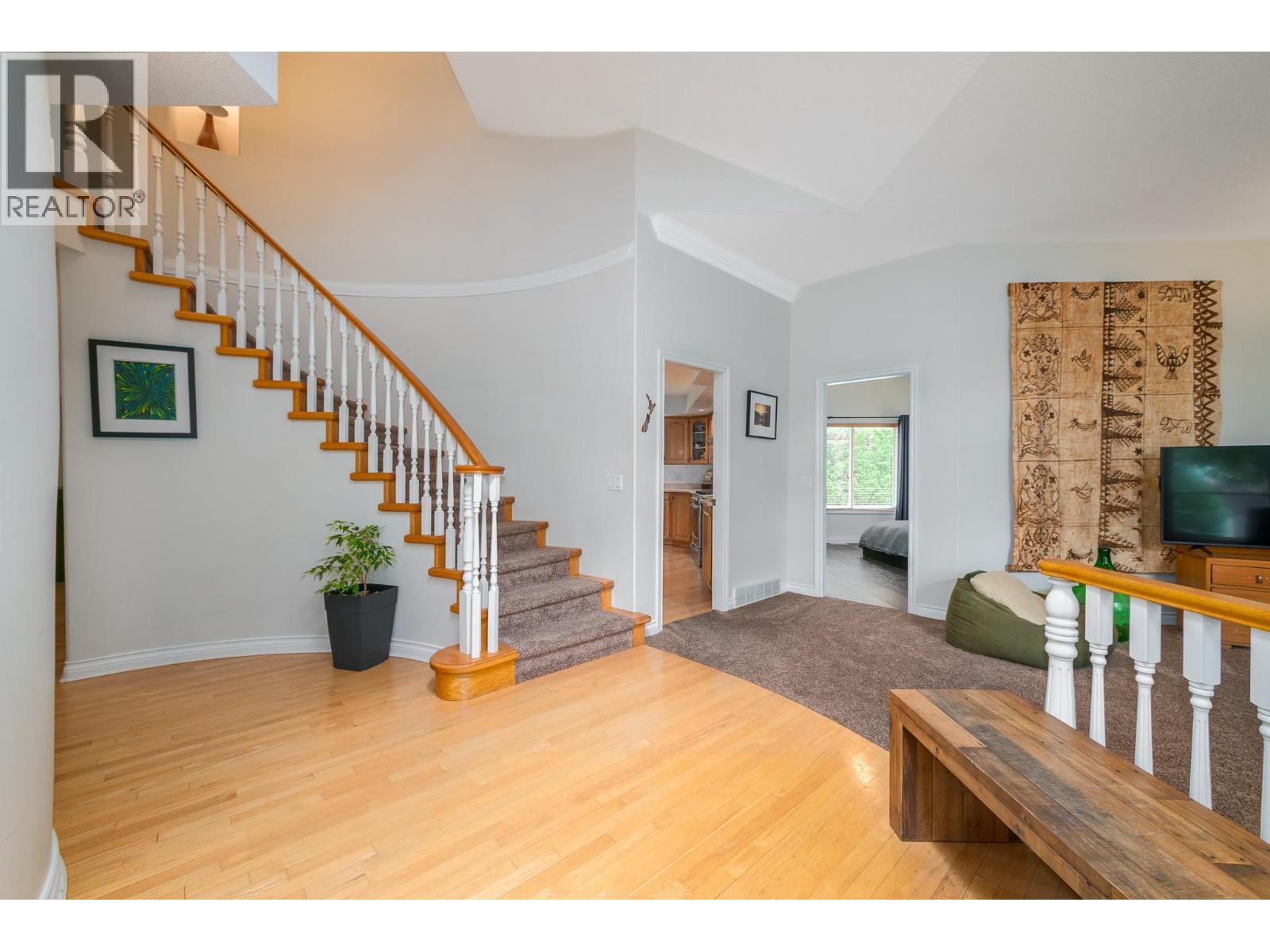 492 Carona Crescent - 8