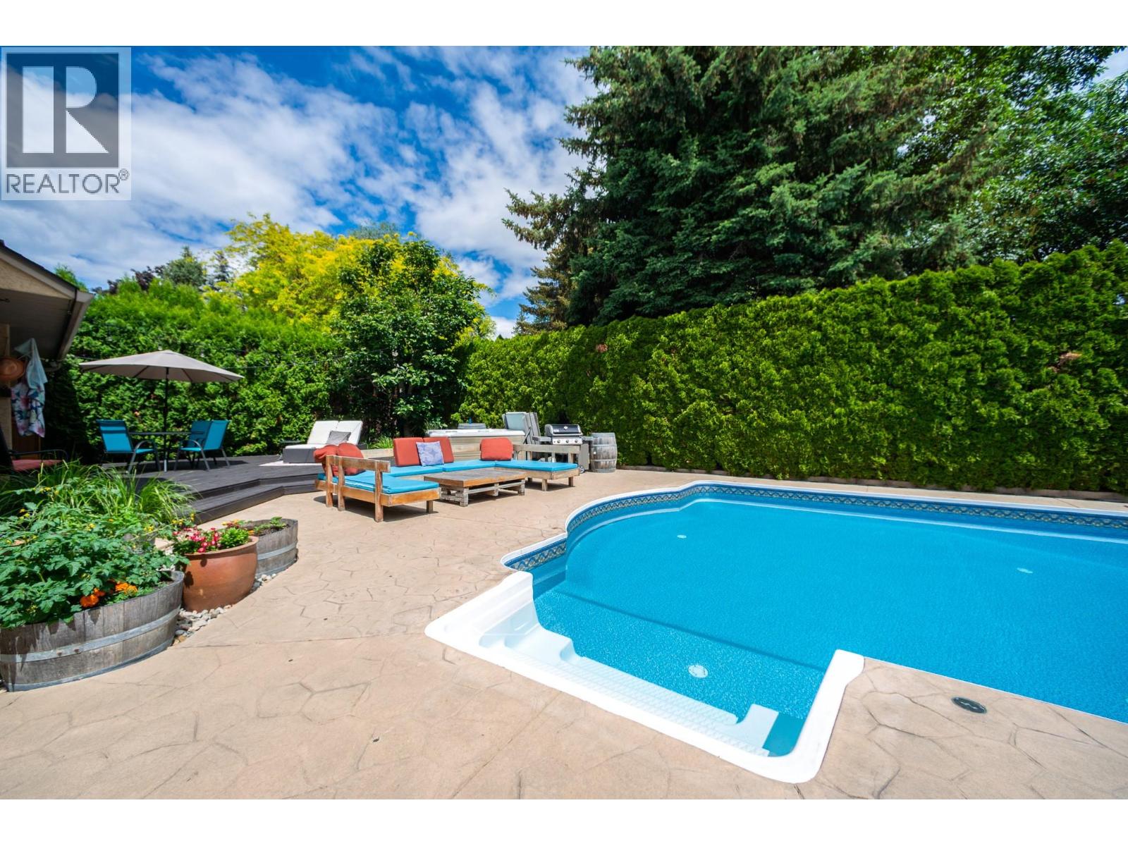 492 Carona Crescent - 43