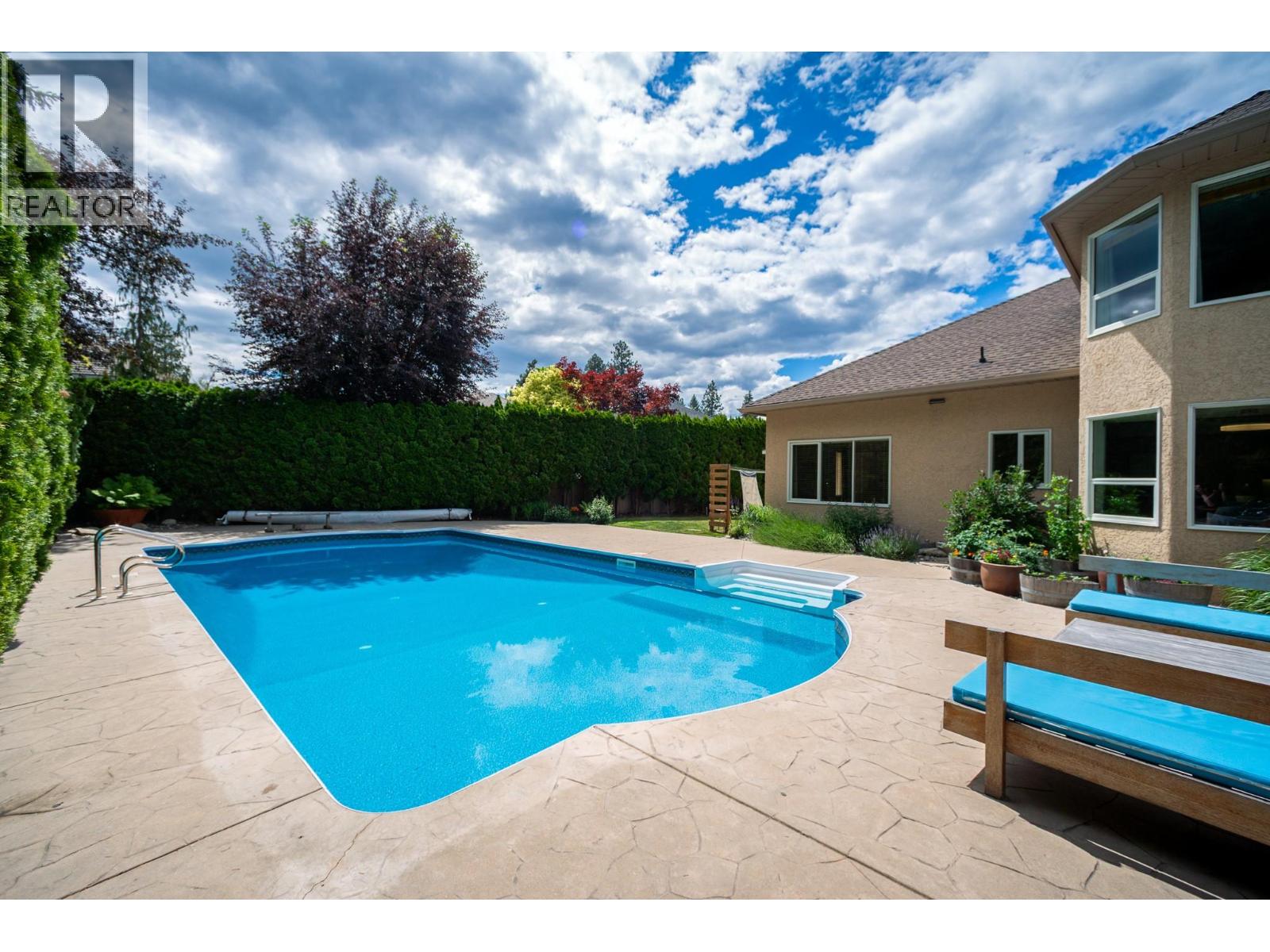 492 Carona Crescent - 52