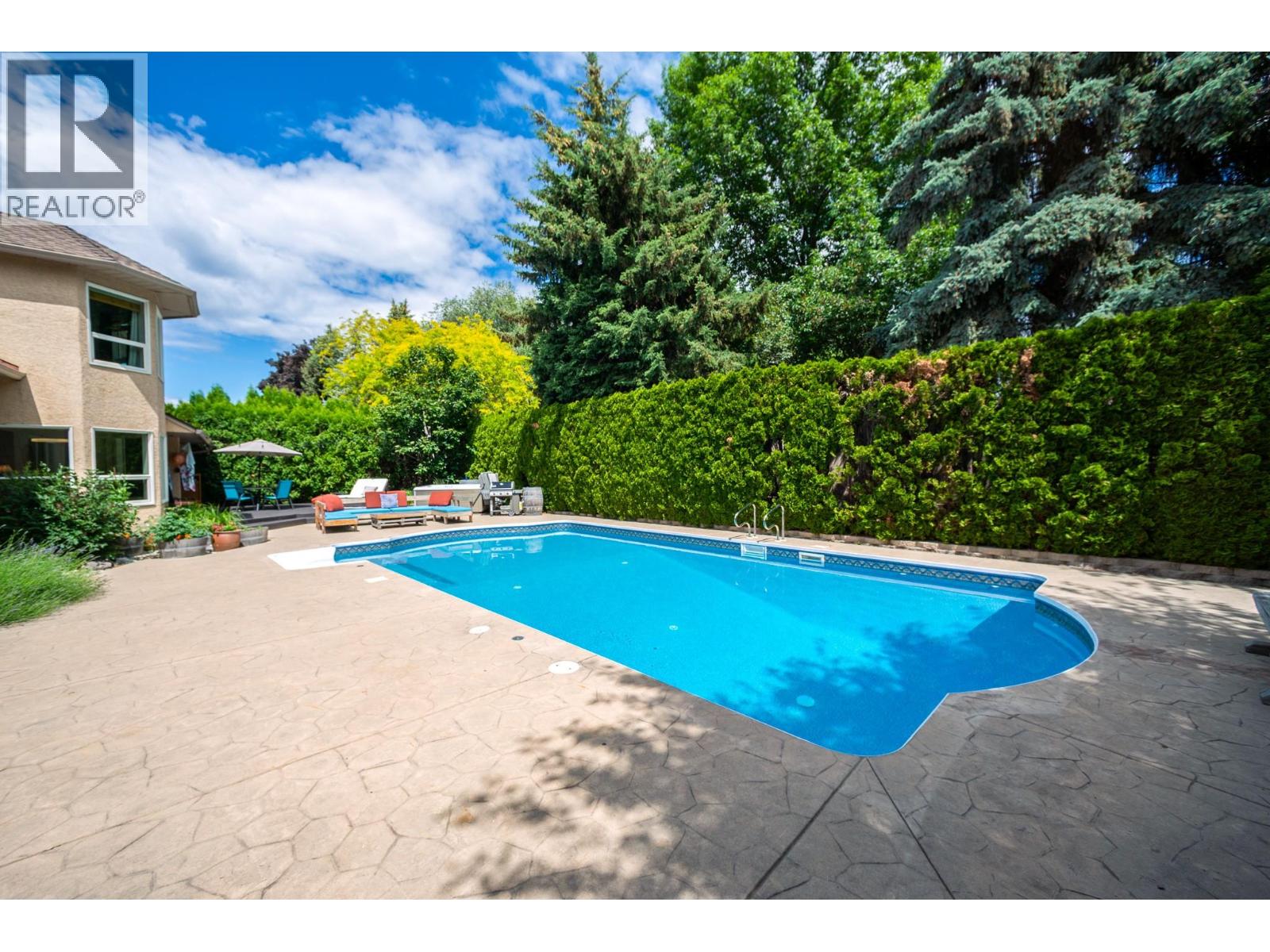 492 Carona Crescent - 41