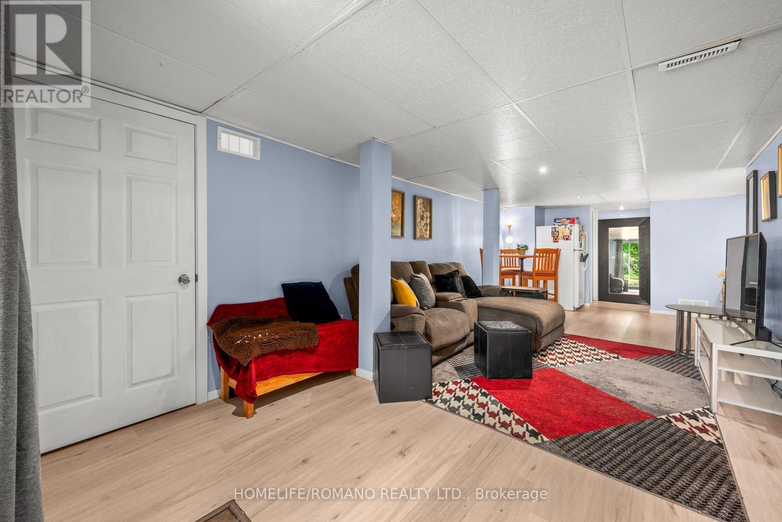 15 PLEASURE STREET - 28