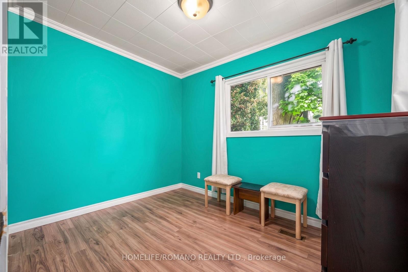 15 PLEASURE STREET - 23