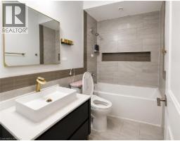 150 Main Street W Unit# 715, Hamilton, ON L8P1H8 Photo 7