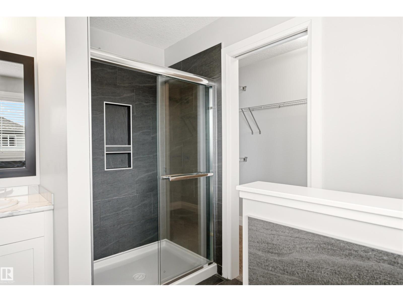 102 MEADOWLAND WY - 18