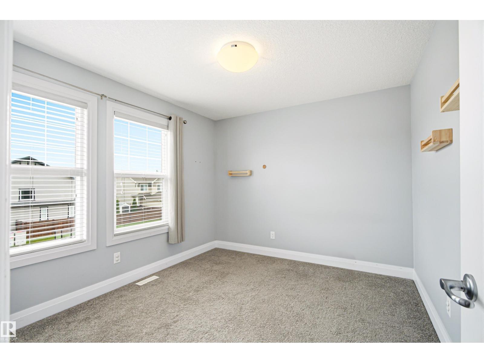 102 MEADOWLAND WY - 23