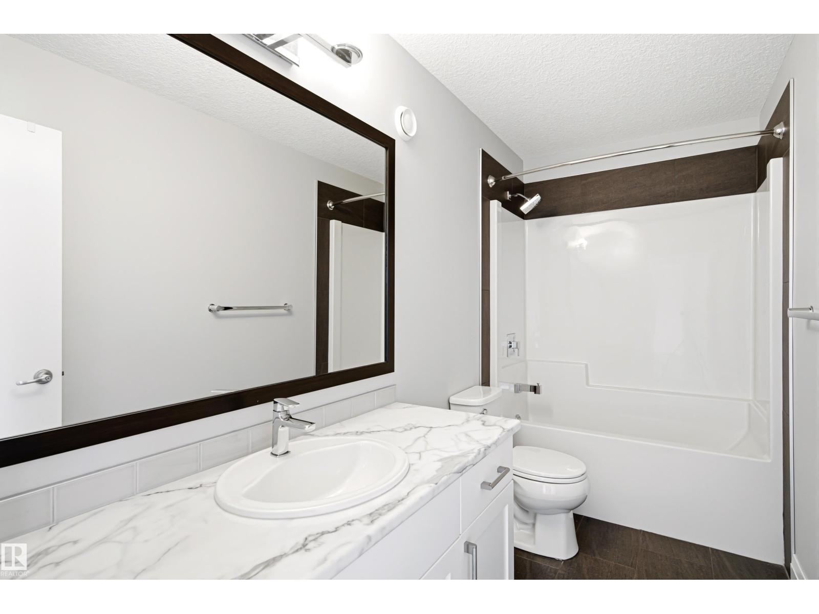 102 MEADOWLAND WY - 24